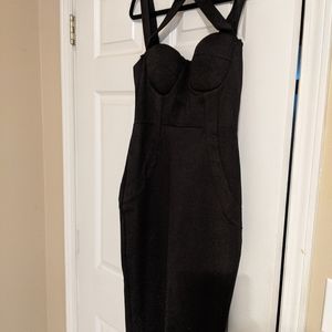 Fashionova little black dresd